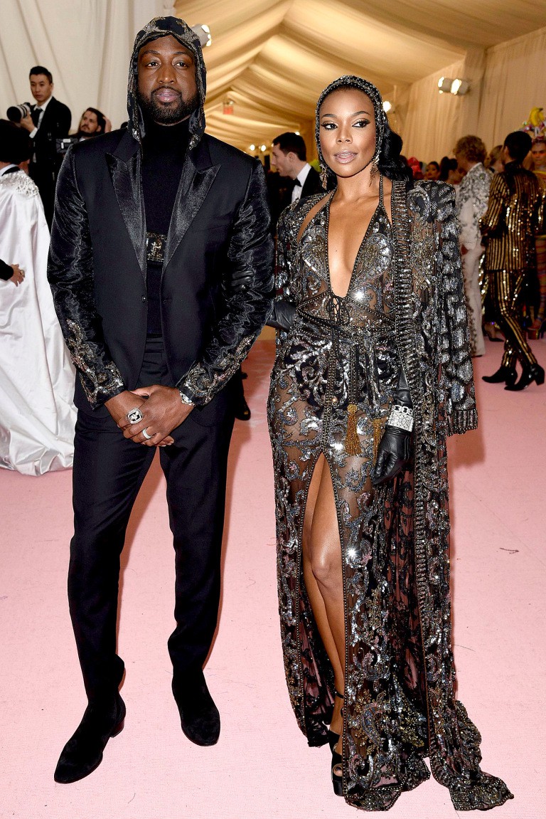 Thảm hồng Met Gala 2019: Chẳng cần chơi trội, các cặp đôi vẫn gây ấn tượng theo cách riêng của mình - Ảnh 2. Thảm hồng Met Gala 2019: Chẳng cần chơi trội, các cặp đôi vẫn gây ấn tượng theo cách riêng của mình - Ảnh 2.