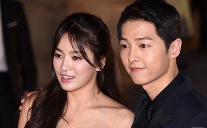 Truyền thông Hàn chỉ trích dư luận Trung Quốc đang cố tình moi móc đời sống cá nhân của Song Joong Ki - Song Hye Kyo - Ảnh 3. Truyền thông Hàn chỉ trích dư luận Trung Quốc đang cố tình moi móc đời sống cá nhân của Song Joong Ki - Song Hye Kyo - Ảnh 3.