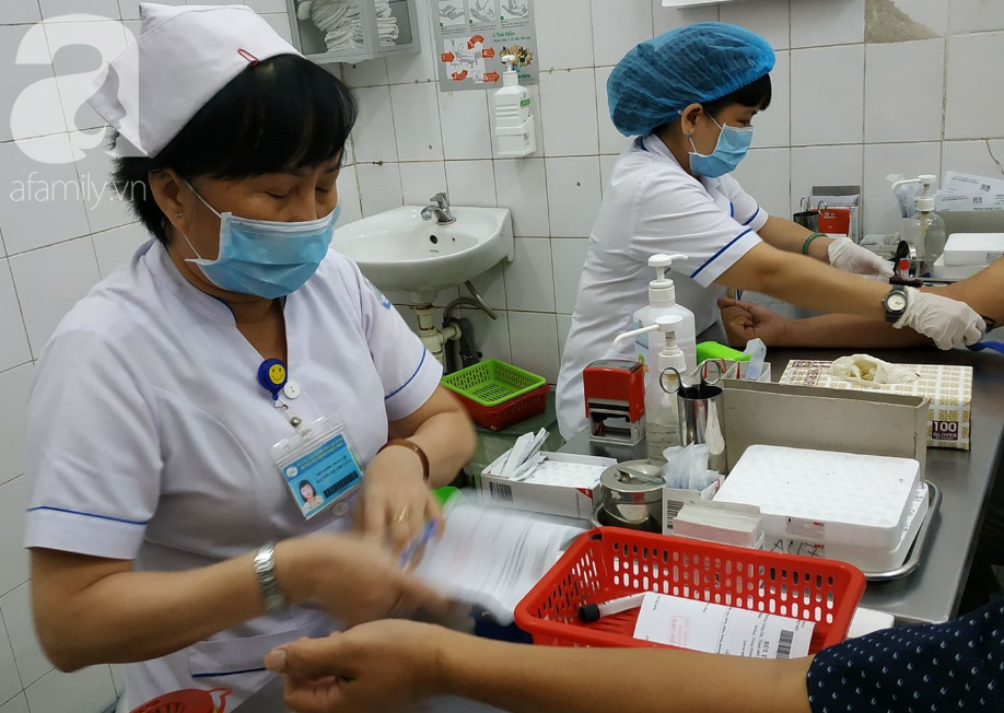 Hà Nội: Người dân đưa người nhiễm HIV đến điều trị ARV được thưởng nóng - Ảnh 2. Hà Nội: Người dân đưa người nhiễm HIV đến điều trị ARV được thưởng nóng - Ảnh 2.