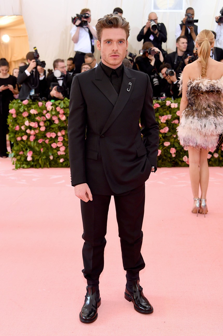 Loạt sao nam cũng chặt chém nhau không kém trên thảm đỏ Met Gala 2019, bất ngờ nhất là màn tung cánh của 2 sao nam này - Ảnh 14. Loạt sao nam cũng chặt chém nhau không kém trên thảm đỏ Met Gala 2019, bất ngờ nhất là màn tung cánh của 2 sao nam này - Ảnh 14.