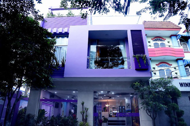Trước khi bị bắt để điều tra hành vi đánh bạc, nghệ sĩ Hồng Tơ giàu cỡ nào? - Ảnh 3. Trước khi bị bắt để điều tra hành vi đánh bạc, nghệ sĩ Hồng Tơ giàu cỡ nào? - Ảnh 3.