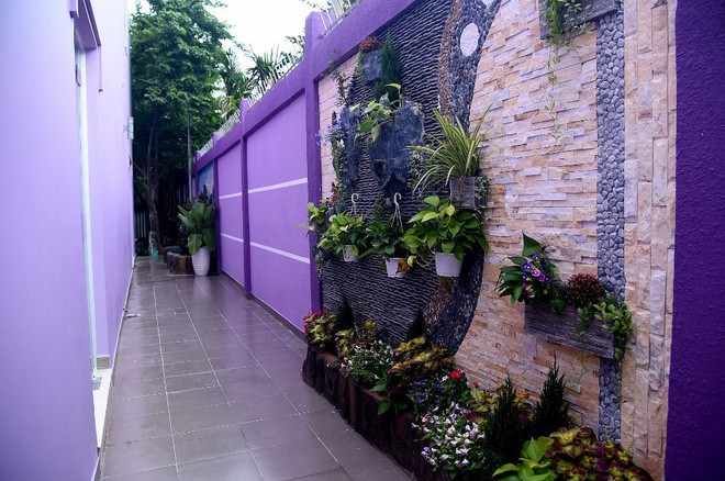 Trước khi bị bắt để điều tra hành vi đánh bạc, nghệ sĩ Hồng Tơ giàu cỡ nào? - Ảnh 4. Trước khi bị bắt để điều tra hành vi đánh bạc, nghệ sĩ Hồng Tơ giàu cỡ nào? - Ảnh 4.