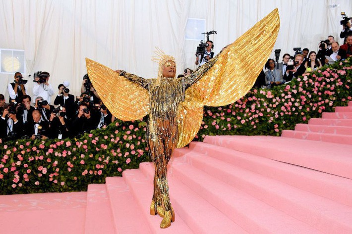 Loạt sao nam cũng chặt chém nhau không kém trên thảm đỏ Met Gala 2019, bất ngờ nhất là màn tung cánh của 2 sao nam này - Ảnh 5. Loạt sao nam cũng chặt chém nhau không kém trên thảm đỏ Met Gala 2019, bất ngờ nhất là màn tung cánh của 2 sao nam này - Ảnh 5.