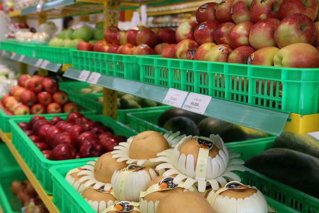 Bán hàng ngàn tấn trái cây nhờ những điểm “không giống ai” của Bách hóa Xanh - Ảnh 2. Bán hàng ngàn tấn trái cây nhờ những điểm “không giống ai” của Bách hóa Xanh - Ảnh 2.