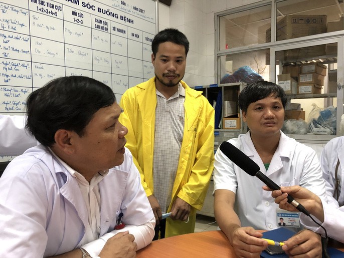 Trào nước mắt khoảng khắc người mẹ ung thư vú lần đầu ôm con vào lòng - Ảnh 14. Trào nước mắt khoảng khắc người mẹ ung thư vú lần đầu ôm con vào lòng - Ảnh 14.