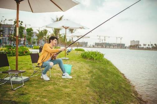 G&oacute;c sống ảo rất &ldquo;chill&rdquo; của Noo Phước Thịnh giữa l&ograve;ng thủ đ&ocirc; - Ảnh 5.
