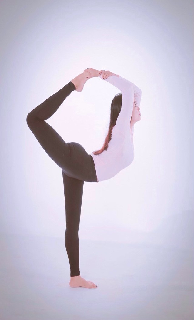 Oanh Nguyễn: Yoga ánh sáng diệu kỳ! - Ảnh 3. Oanh Nguyễn: Yoga ánh sáng diệu kỳ! - Ảnh 3.