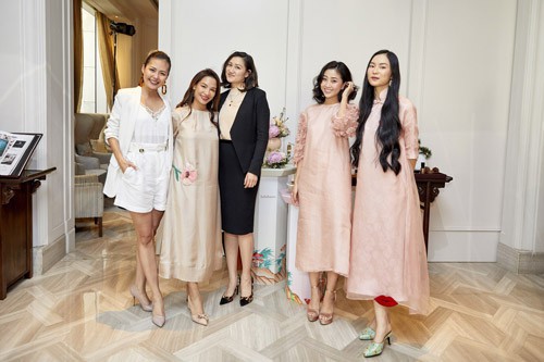 Helly Tống, Thanh Trúc Trương, Bùi Việt Hà tham gia sự kiện tôn vinh vẻ đẹp vượt thời gian của Sulwhasoo - Ảnh 3. Helly Tống, Thanh Trúc Trương, Bùi Việt Hà tham gia sự kiện tôn vinh vẻ đẹp vượt thời gian của Sulwhasoo - Ảnh 3.