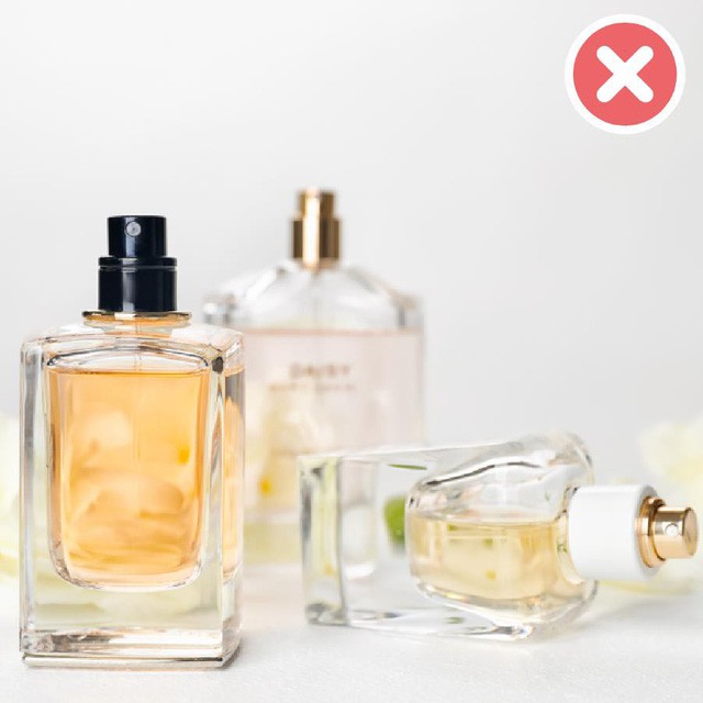 5 c&aacute;ch sử dụng nước hoa đ&uacute;ng &ldquo;chuẩn&rdquo; của những qu&yacute; c&ocirc; s&agrave;nh điệu&nbsp; - Ảnh 3.