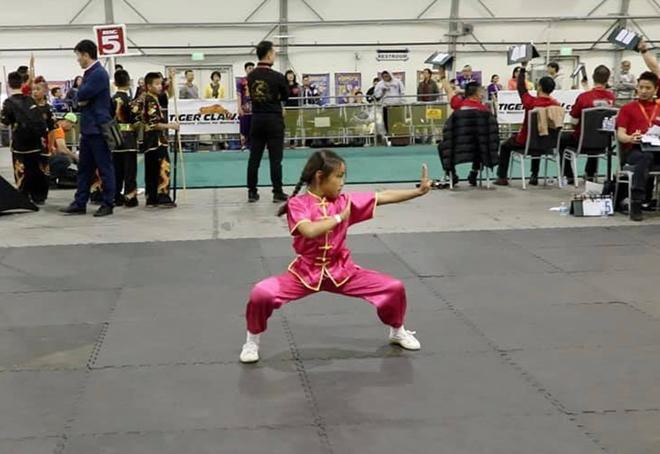 Việt Hương từng phải đối diện tử thần khi sinh con nhưng nhìn vào thành tích học tập khủng của cô bé này đúng là bõ công nuôi dạy - Ảnh 4. Việt Hương từng phải đối diện tử thần khi sinh con nhưng nhìn vào thành tích học tập khủng của cô bé này đúng là bõ công nuôi dạy - Ảnh 4.