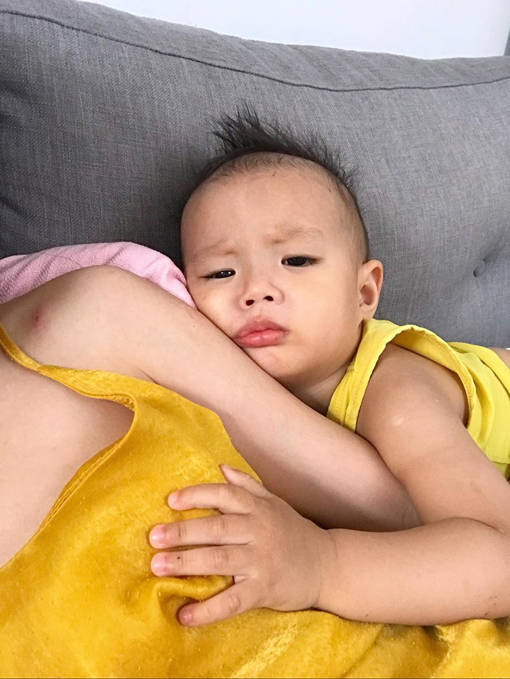 Bà mẹ trẻ tiết lộ sự thật về hành trình làm mẹ bằng bộ ảnh không thể nào mà chân thật hơn khiến MXH "dậy sóng" - Ảnh 6. Bà mẹ trẻ tiết lộ sự thật về hành trình làm mẹ bằng bộ ảnh không thể nào mà chân thật hơn khiến MXH "dậy sóng" - Ảnh 6.