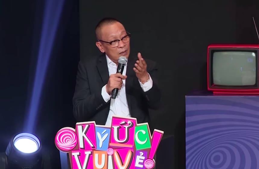 Ký ức vui vẻ: Lại Văn Sâm hốt hoảng khi Hồng Vân bị bóc phốt bày trò "tụt quần" đồng nghiệp nam - Ảnh 1. Ký ức vui vẻ: Lại Văn Sâm hốt hoảng khi Hồng Vân bị bóc phốt bày trò "tụt quần" đồng nghiệp nam - Ảnh 1.