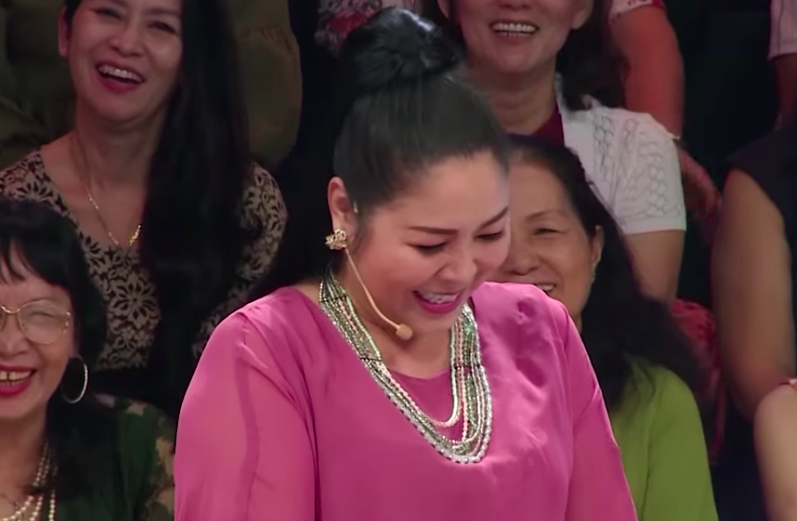 Ký ức vui vẻ: Lại Văn Sâm hốt hoảng khi Hồng Vân bị bóc phốt bày trò "tụt quần" đồng nghiệp nam - Ảnh 5. Ký ức vui vẻ: Lại Văn Sâm hốt hoảng khi Hồng Vân bị bóc phốt bày trò "tụt quần" đồng nghiệp nam - Ảnh 5.