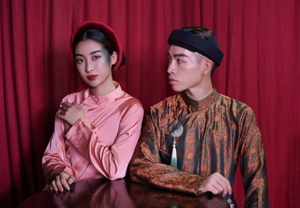 Đức Phúc tung MV cổ trang, mời Đỗ Mỹ Linh làm Thị Nở nhưng hàm răng sứ của Hoa hậu mới gây chú ý nhất - Ảnh 9. Đức Phúc tung MV cổ trang, mời Đỗ Mỹ Linh làm Thị Nở nhưng hàm răng sứ của Hoa hậu mới gây chú ý nhất - Ảnh 9.