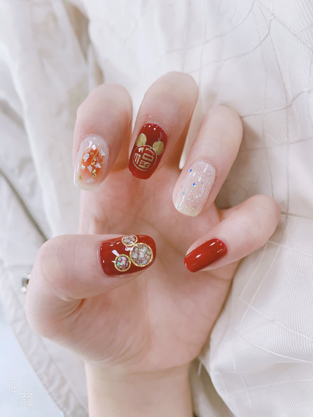 Gợi ý 12 mẫu nails vừa đơn giản lại đẹp sang, rất hợp dịp Tết Canh Tý 2020 - Ảnh 3.