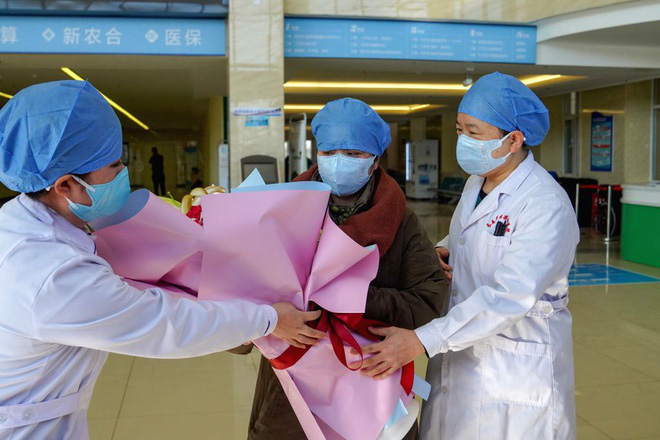 Bộ Y tế công bố tình trạng sức khỏe của 10 trường hợp nhiễm virus corona tại Việt Nam - Ảnh 3.