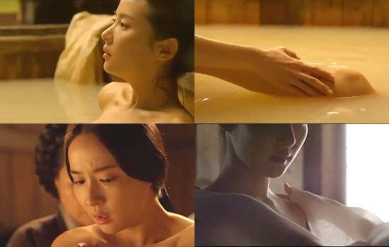 Азиатское видео с подглядыванием за голыми корейскими красотками в ванной