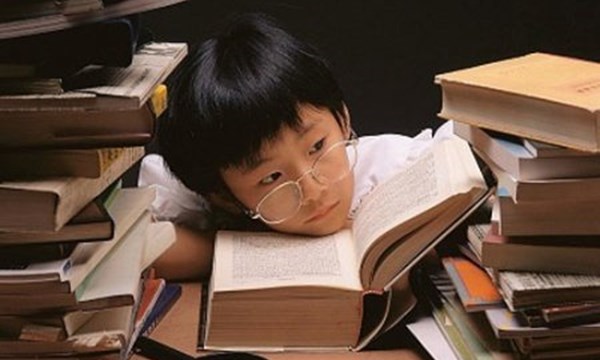 Đừng biến trẻ thành con rối Đừng biến trẻ thành con rối