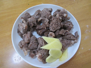 Canh củ cải thịt bò mát ngọt thơm ngon 3