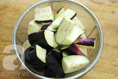 Đầu tháng, ăn chay ngon với đậu phụ kho cà tím 7 Đầu tháng, ăn chay ngon với đậu phụ kho cà tím 7