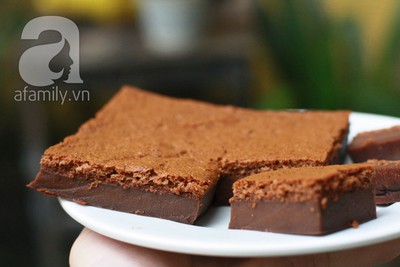 Cuối tuần trổ tài làm bánh chocolate hai tầng siêu ngon! 15