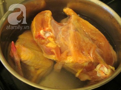 Canh gà nấm hương ngọt thơm bổ dưỡng 9