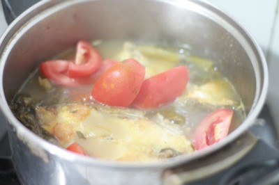 Canh cá nấu dưa chua ngon cho bữa tối 15