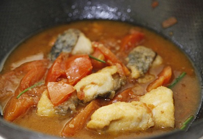 Chua ngon thanh nhẹ món canh cá nấu cà chua 16