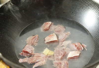 Canh thịt bò nấu rau củ ngon lành bổ dưỡng 7