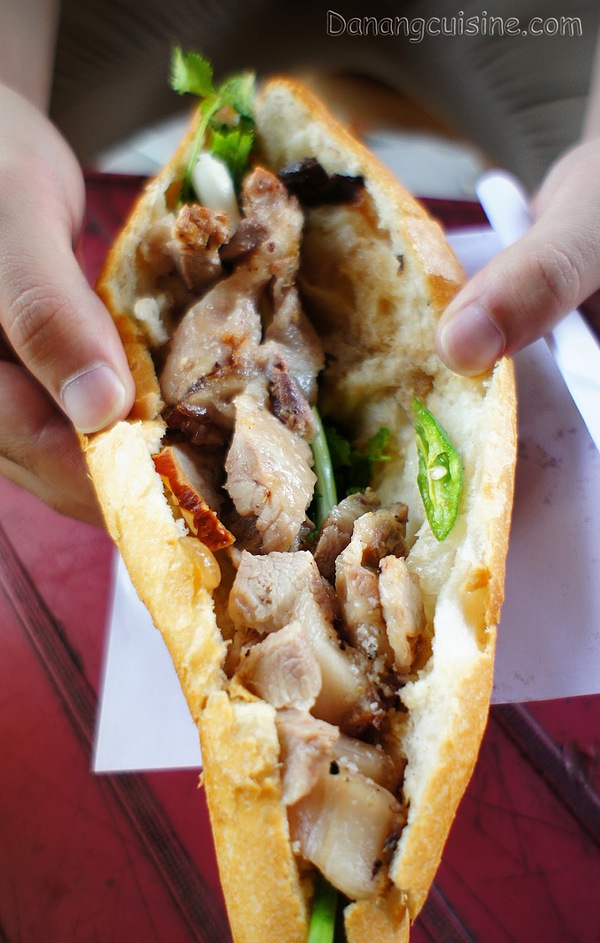 bánh mì heo quay