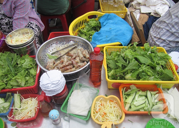 Thế giới quà vặt hấp dẫn tại chợ Cồn, Đà Nẵng 9
