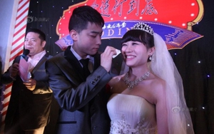"Tìm bạn gái cho chồng": Câu chuyện tình yêu của cô gái với khối u não khiến bạn khóc rưng rức