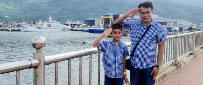 Bố đơn thân cay đắng kể chuyện vợ bỏ con chưa dứt sữa để đi Nhật làm ăn, chồng 10 năm vừa "xây nhà" vừa làm "tổ ấm"