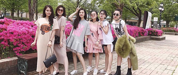 Nhóm bạn thân 6 hotmom Hà Nội trẻ xinh, kinh doanh giỏi, du lịch nước ngoài như đi chợ khiến chị em ngưỡng mộ