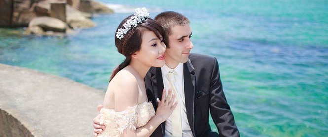 Chàng trai Anh gửi thư cho bố vợ Việt tương lai và khóc ròng trong ngày cưới