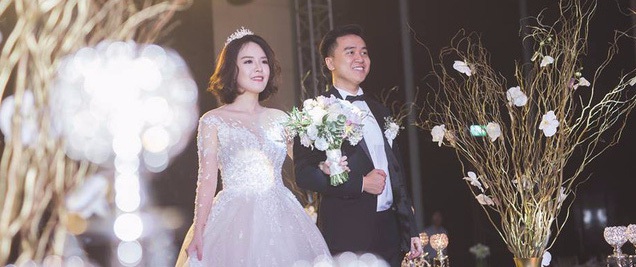 Đám cưới "dát vàng" của cặp đôi mới gặp lần 2 chàng đã khăng khăng đòi cưới