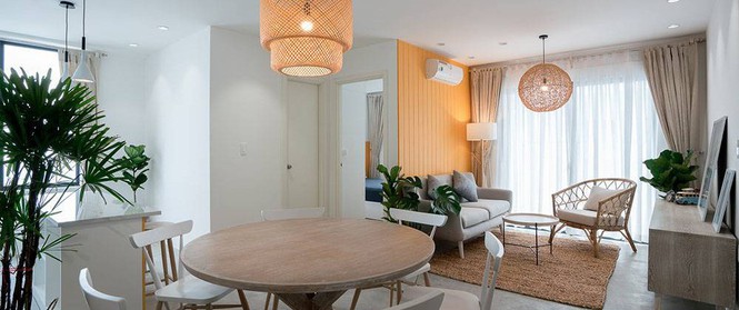 Sài Gòn: Căn hộ đẹp hài hòa với hai màu trắng – vàng của cô nàng 9x “phải lòng” phong cách tối giản