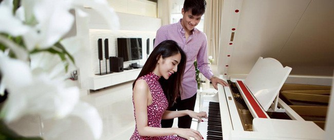Biệt thự triệu đô ven sông với vườn rau xanh ngắt rộng đến 100m² của cặp vợ chồng hot nhất showbiz Việt: Thủy Tiên – Công Vinh