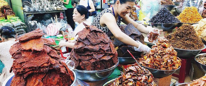 6 món ăn vặt nên trữ sẵn trong nhà để cùng lai rai mùa World Cup