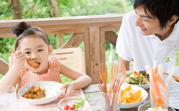 Tổng kết về chế độ ăn cho trẻ qua các giai đoạn
