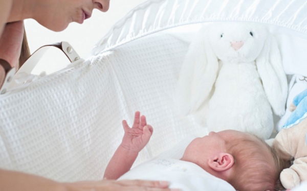Mất ăn mất ngủ vì lần đầu làm mẹ, lan dau lam me