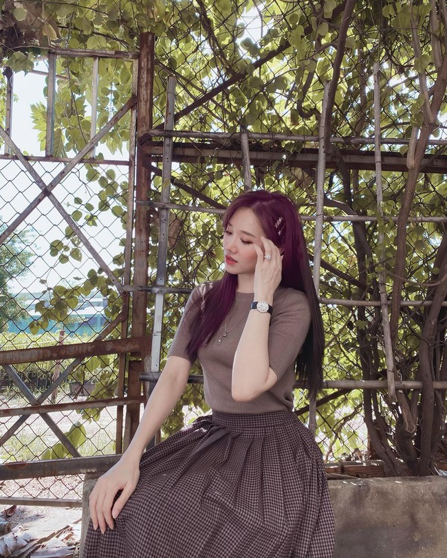 Hari Won bớt diện đồ nhí nhảnh, năng mặc những items đứng dáng là style lập tức thăng cấp ngoạn mục - Ảnh 7. Hari Won bớt diện đồ nhí nhảnh, năng mặc những items đứng dáng là style lập tức thăng cấp ngoạn mục - Ảnh 7.