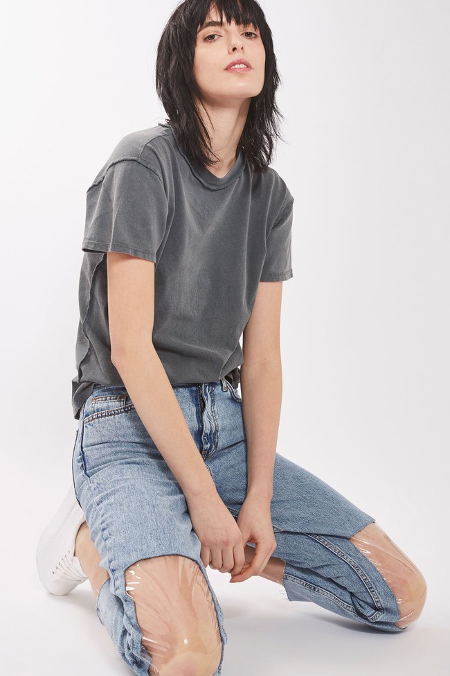 Vừa giới thiệu mẫu quần jeans mới, Topshop đã phát sốt vì những bình luận trái chiều - Ảnh 2.