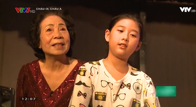 Con gái Hồng Vân thót tim vì trò chơi đặt cược cân não của Cháu ơi, cháu à - Ảnh 2.