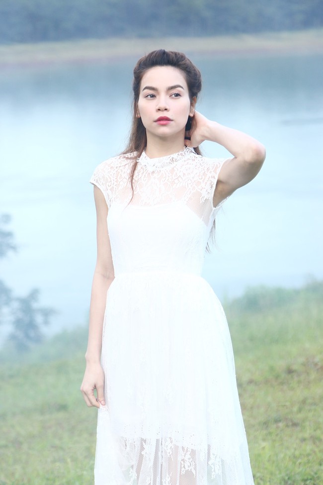 Dân mạng lại bất ngờ chia sẻ hình ảnh Hà Hồ đen nhẻm, làm người mẫu minh họa 15 năm trước - Ảnh 7.