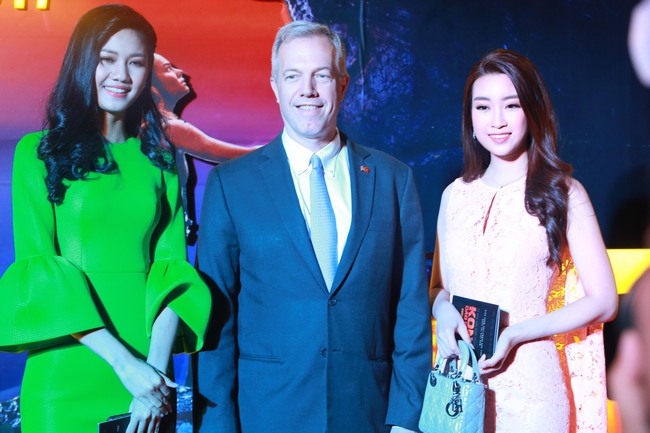 Trước đám cháy, Kong ra mắt hoành tráng, một nửa showbiz Việt đi xem - Ảnh 19.