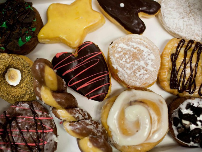 Vừa đa dạng, vừa màu sắc, những chiếc bánh donut siêu hấp dẫn này sẽ khiến bạn đứng ngồi không yên - Ảnh 5.