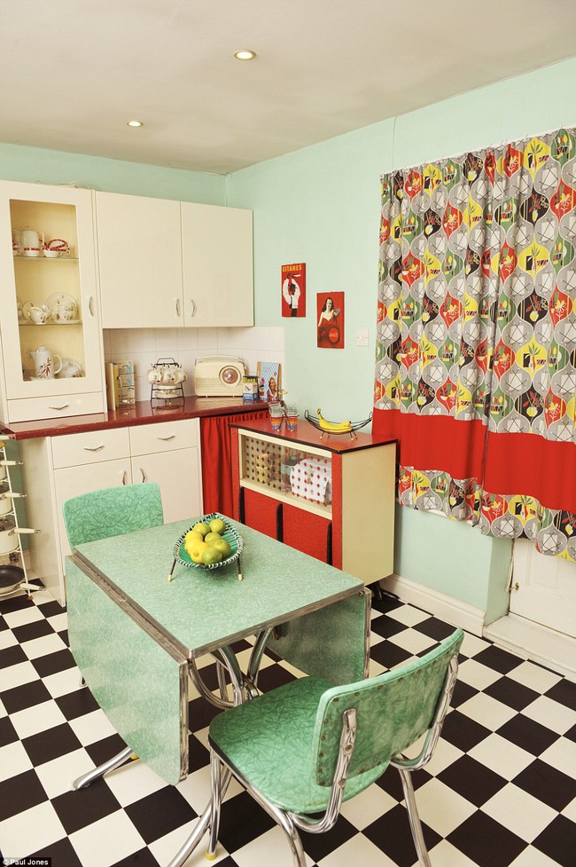 Những mẫu phòng bếp đẹp siêu lòng chị em nhờ sử dụng gam màu pastel - Ảnh 3.
