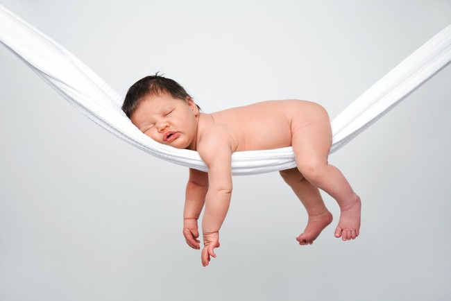 5 lầm tưởng về giấc ngủ của trẻ sơ sinh bố mẹ nào cũng mắc phải - Ảnh 1.