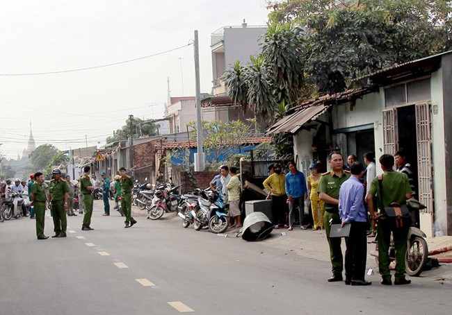 Thùng phuy phát nổ, người đàn ông văng 10 m tử vong - Ảnh 1.